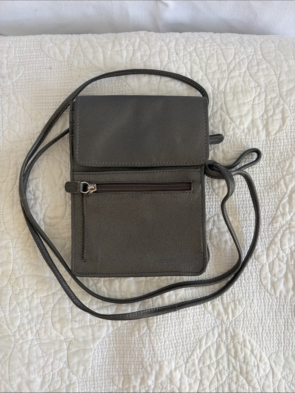Sleek Gray Women's Crossbody Bag with Front and Side Zip Pockets